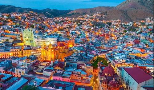 伦敦吃瓜网红是哪里人呀