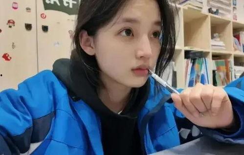 吃瓜百万网红是真的吗,吃瓜百万网红的真实身份大起底