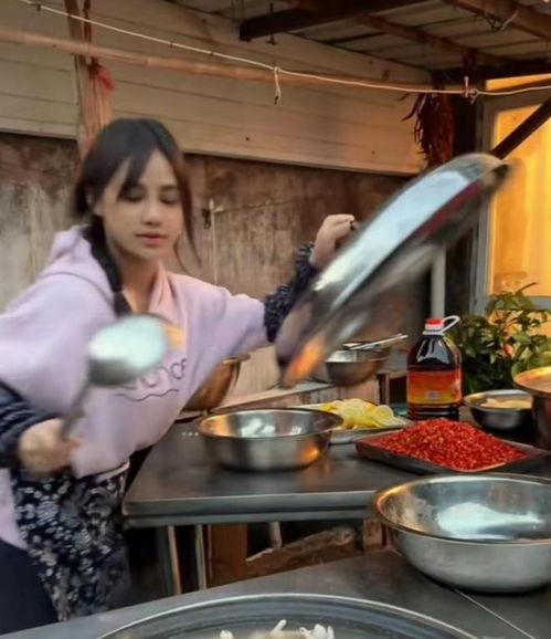 网红吃瓜五万粉丝,五万粉丝见证美食之旅