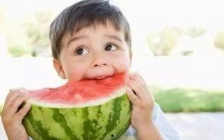 网红吃瓜姿势图片大全集  第2张