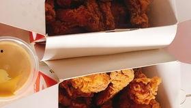 网红 吃瓜 吃炸鸡,吃瓜、吃炸鸡,揭秘网红美食生活 第1张 网红 吃瓜 吃炸鸡,吃瓜、吃炸鸡,揭秘网红美食生活 第1张