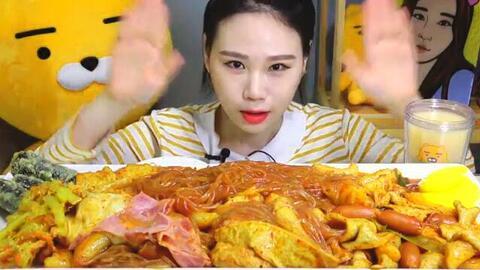 网红 吃瓜 吃炸鸡,吃瓜、吃炸鸡,揭秘网红美食生活 第3张 网红 吃瓜 吃炸鸡,吃瓜、吃炸鸡,揭秘网红美食生活 第3张