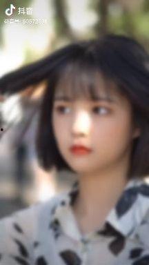 抖音网红杨咩咩ya吃瓜视频,揭秘娱乐圈幕后故事  第1张