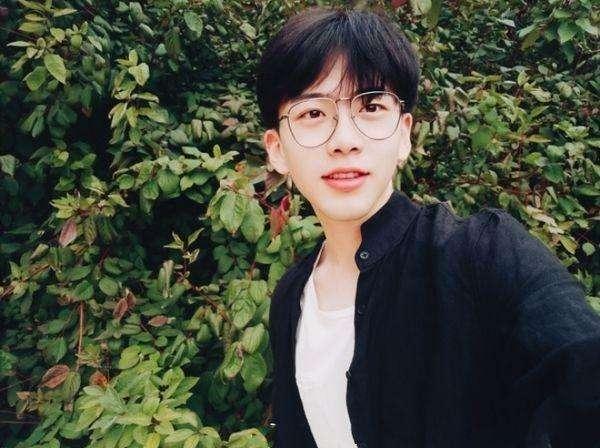 抖音网红c姨吃瓜  第2张